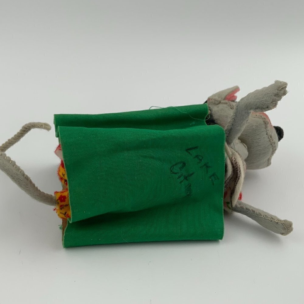 Vintage 1972 Annalee Camping 7" Tent Mouse "Lake ....." - Picture 6 of 6